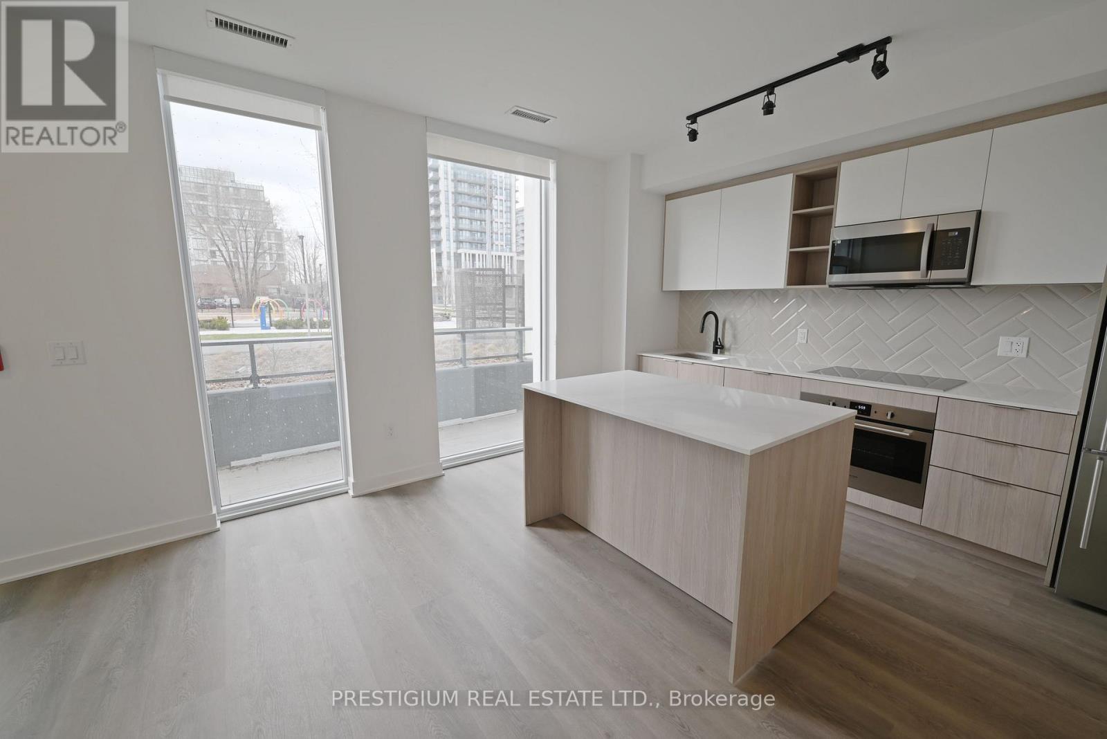 102 - 36 Zorra Street, Toronto, Ontario  M8Z 0G5 - Photo 4 - W13092852