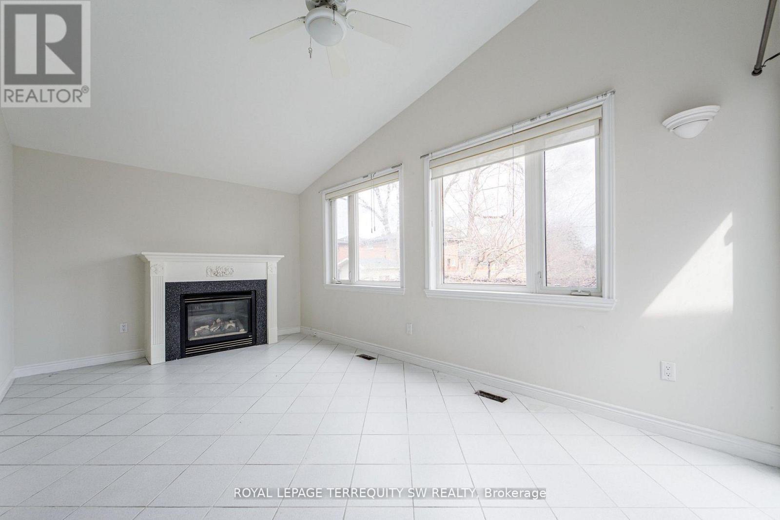 35 Euphrasia Drive, Toronto, Ontario  M6B 3V8 - Photo 21 - W13092856