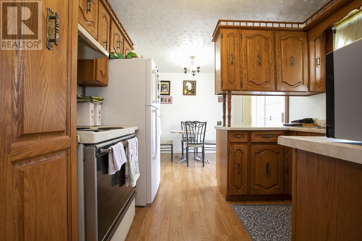 33 Kingsmount Blvd, Sault Ste. Marie, Ontario  P6B 3L7 - Photo 22 - SM260885