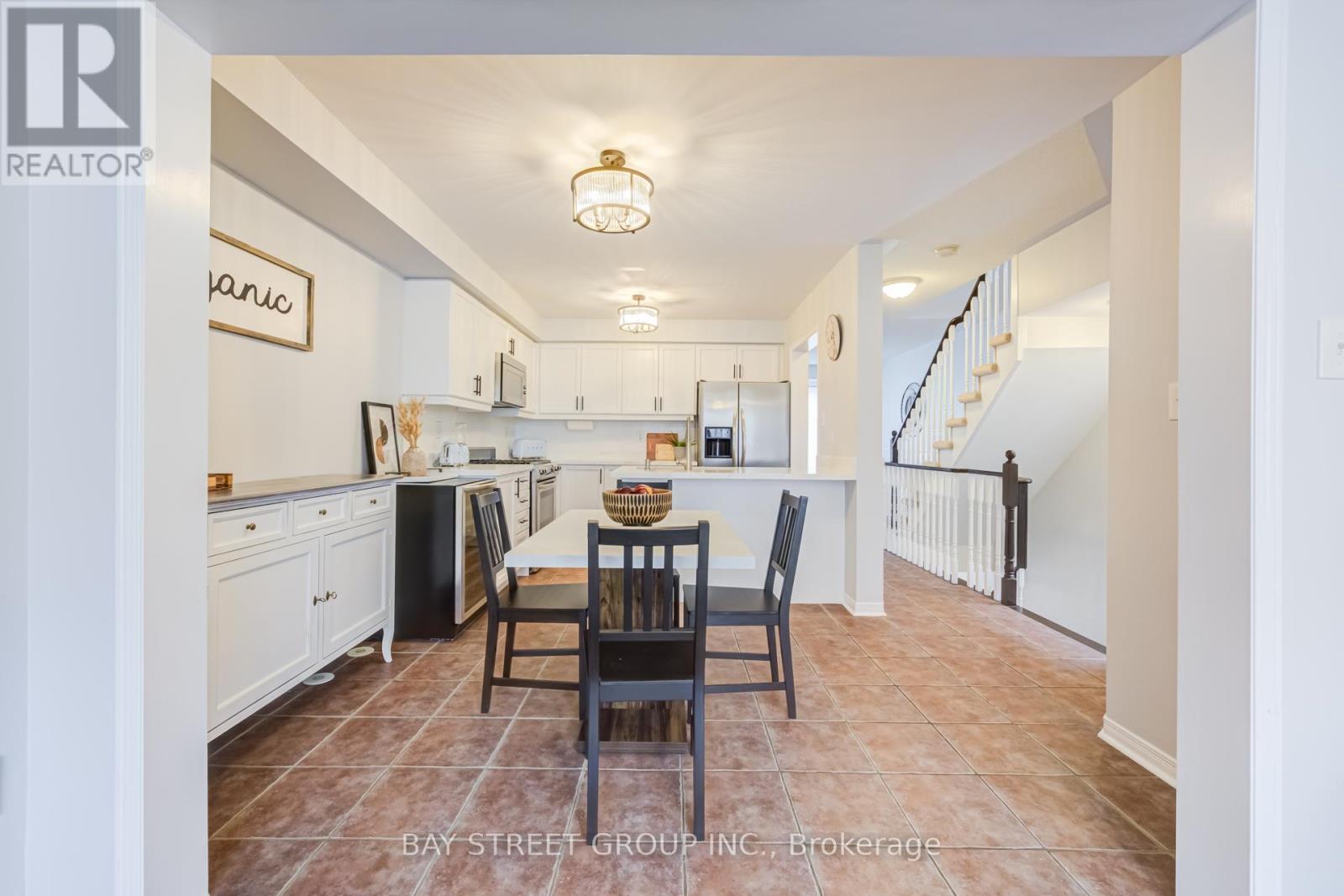 2313 Saddlecreek Crescent, Oakville, Ontario  L6M 5J6 - Photo 15 - W13092904