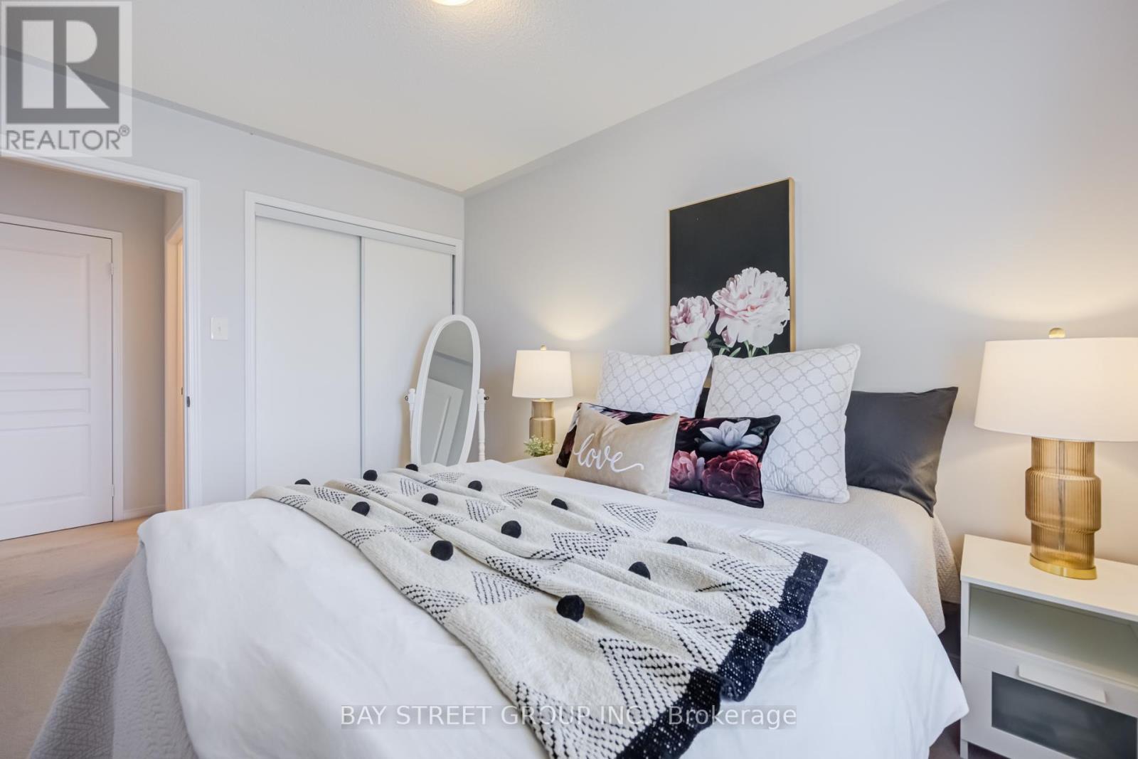 2313 Saddlecreek Crescent, Oakville, Ontario  L6M 5J6 - Photo 26 - W13092904