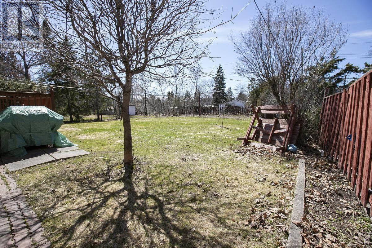 33 Kingsmount Blvd, Sault Ste. Marie, Ontario  P6B 3L7 - Photo 4 - SM260885