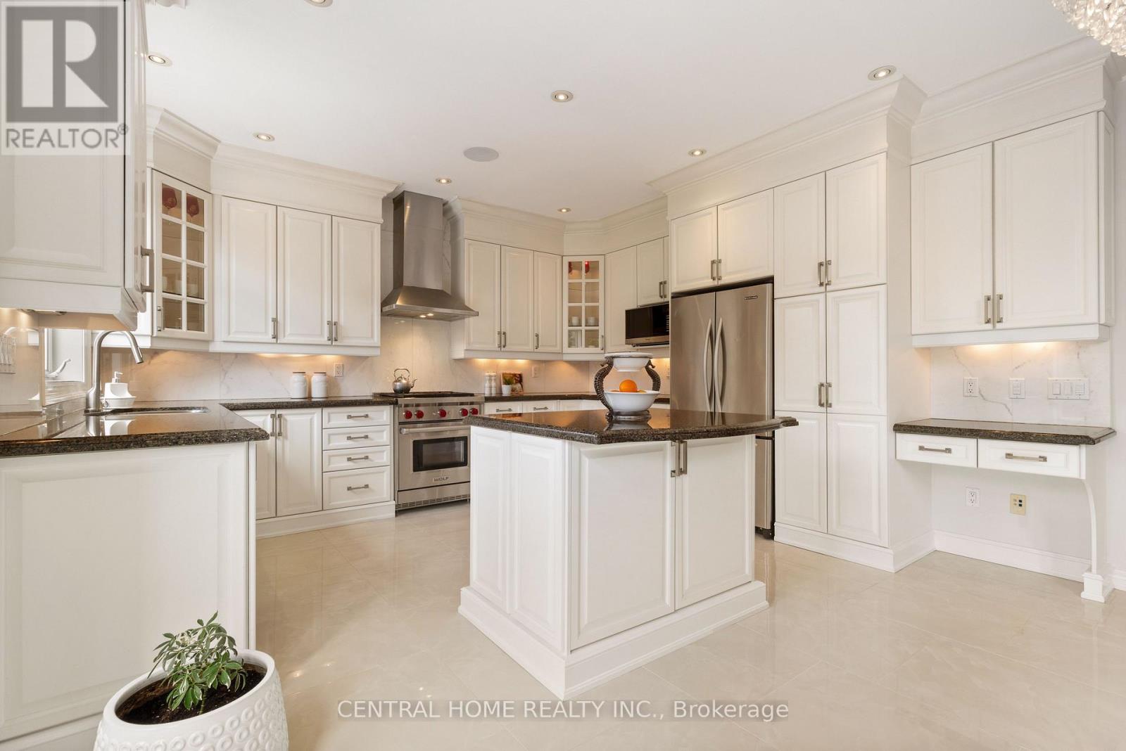 2479 Bon Echo Drive, Oakville, Ontario  L6H 7R1 - Photo 18 - W13092994