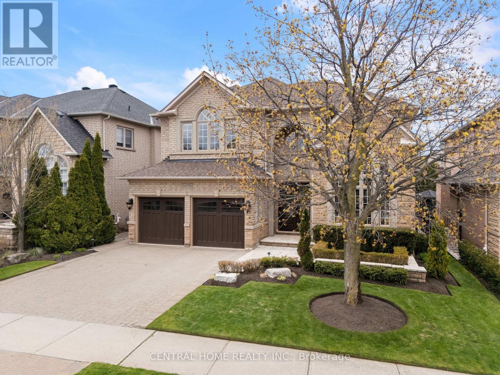 2479 Bon Echo Drive, Oakville, Ontario  L6H 7R1 - Photo 2 - W13092994