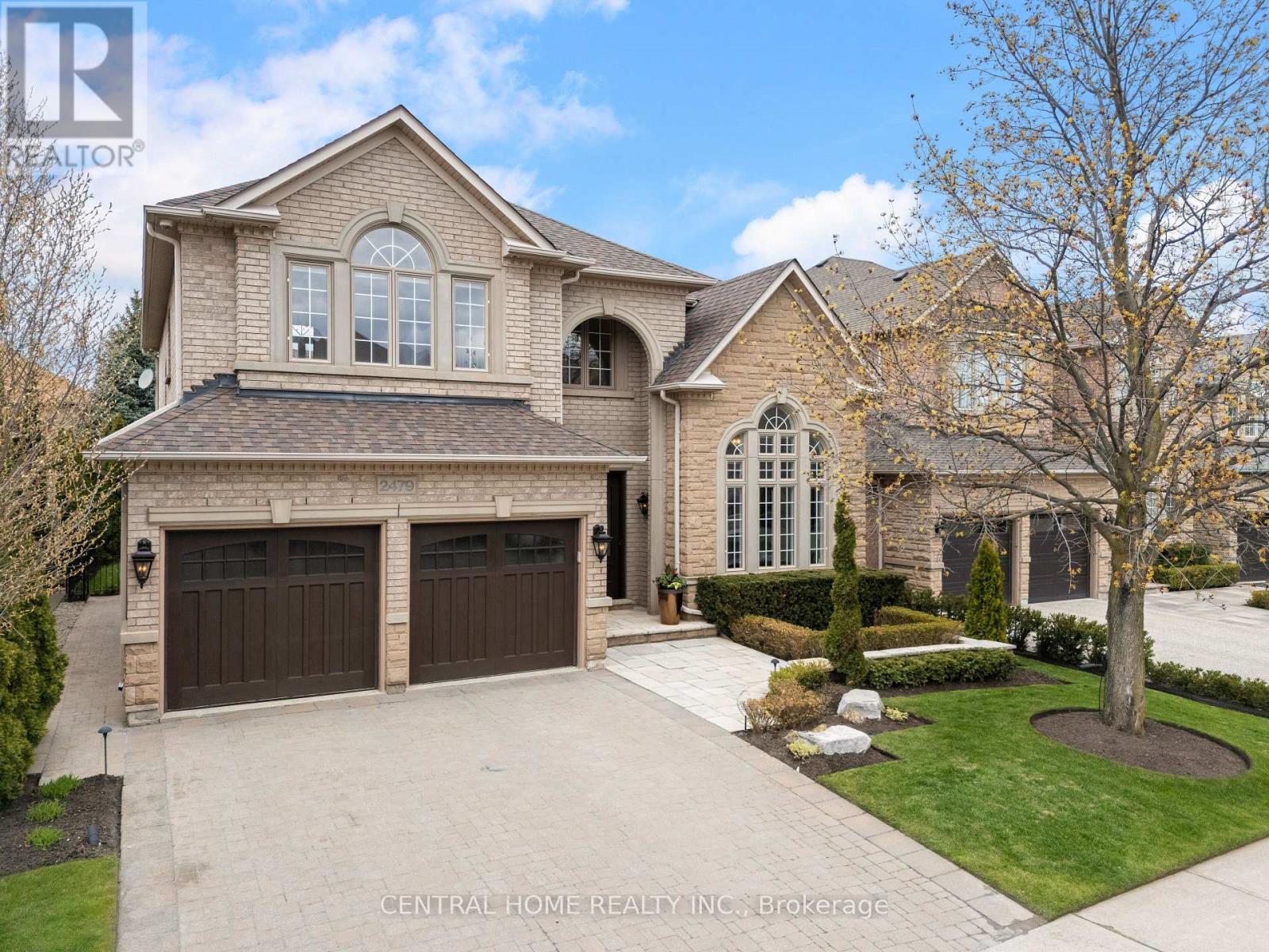 2479 Bon Echo Drive, Oakville, Ontario  L6H 7R1 - Photo 3 - W13092994