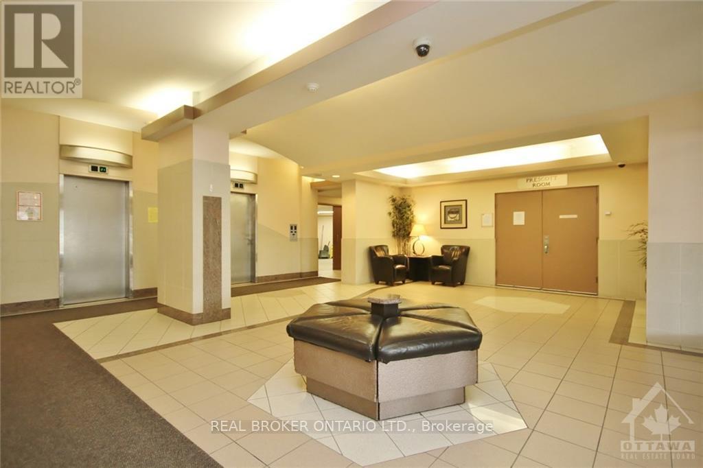 1009 - 900 Dynes Road, Ottawa, Ontario  K2C 3L6 - Photo 2 - X13092722