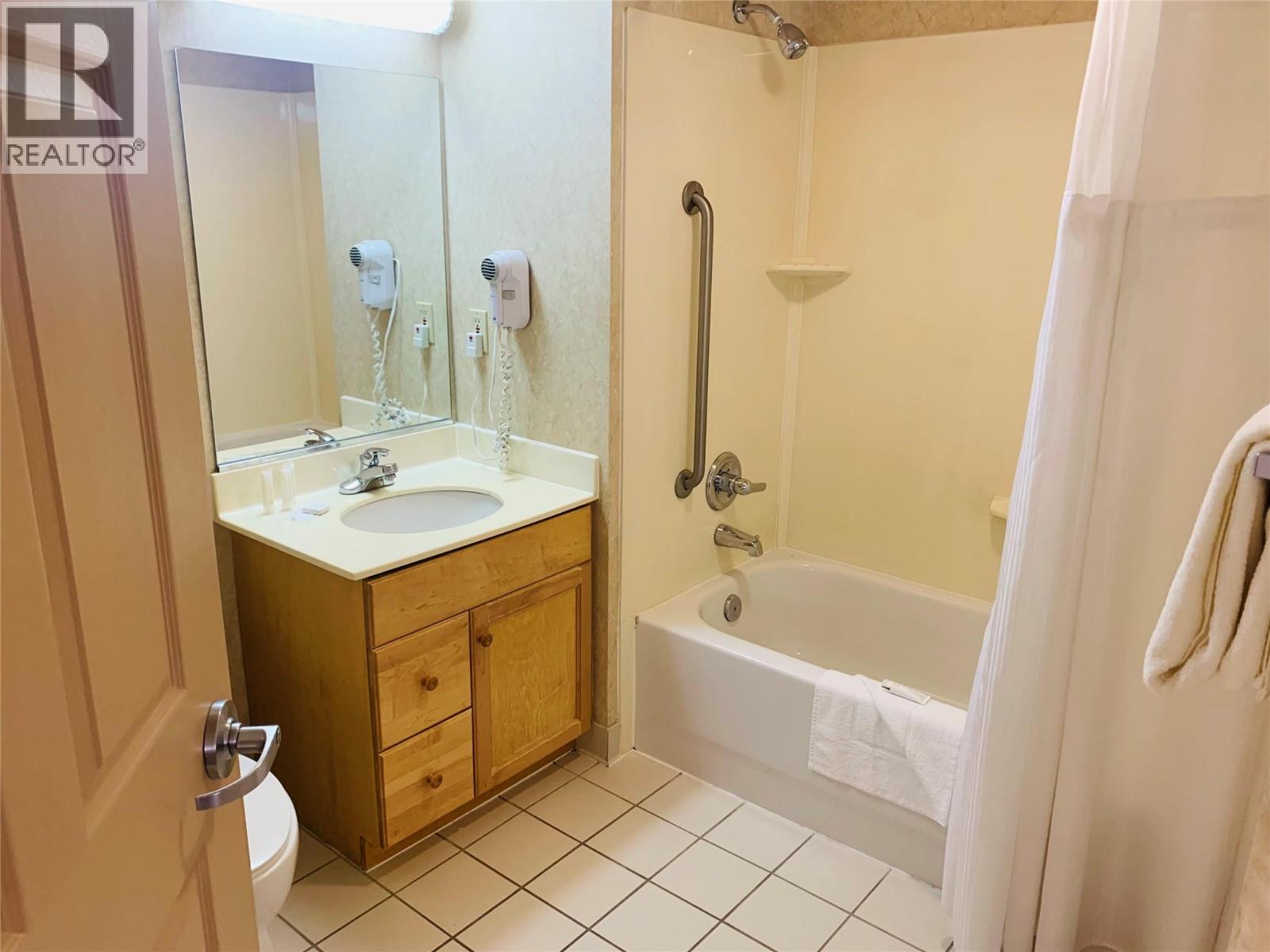 500 Stemwinder Drive Unit# 403, Kimberley, British Columbia  V1A 2Y6 - Photo 10 - 10386022