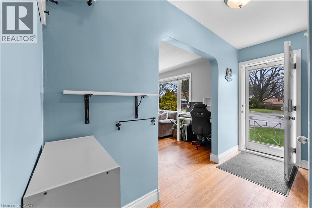 6396 Laura Crescent, Niagara Falls, Ontario  L2G 5E4 - Photo 3 - 40827676