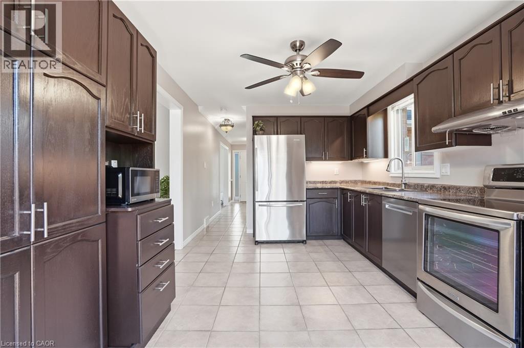 4582 St Volodymyr Court, Beamsville, Ontario  L3J 0B5 - Photo 10 - 40827560