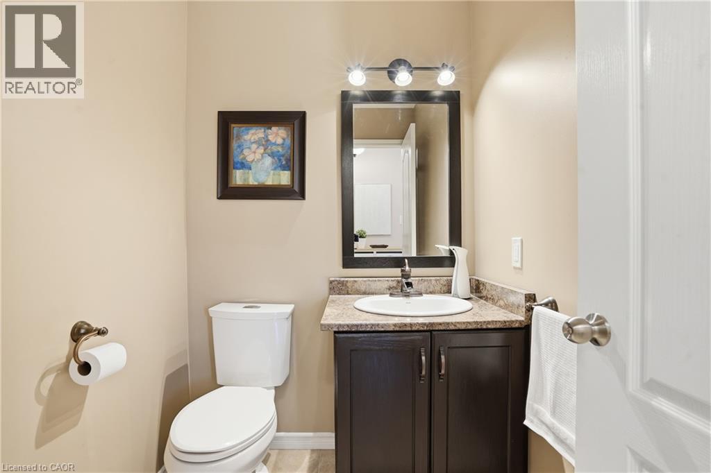 4582 St Volodymyr Court, Beamsville, Ontario  L3J 0B5 - Photo 11 - 40827560
