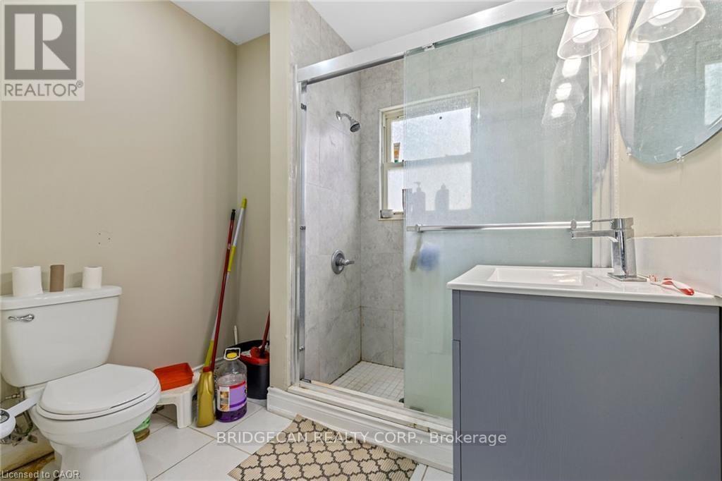 1 - 38 Lake Avenue N, Hamilton, Ontario  L8E 1L3 - Photo 8 - X13092756