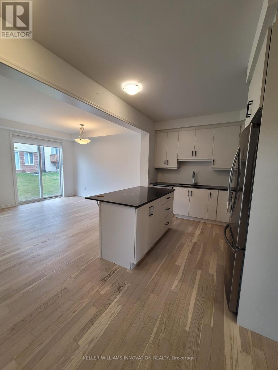 34 Routley Street, Kitchener, Ontario  N2R 0S2 - Photo 3 - X13092758