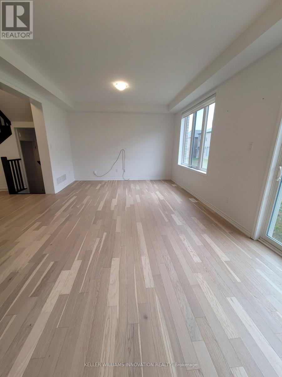 34 Routley Street, Kitchener, Ontario  N2R 0S2 - Photo 4 - X13092758
