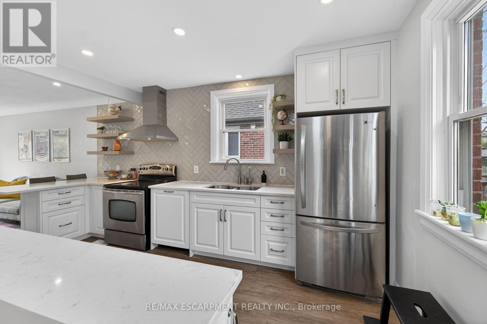 225 Bond Street, Hamilton, Ontario  L8S 3W8 - Photo 10 - X13092800