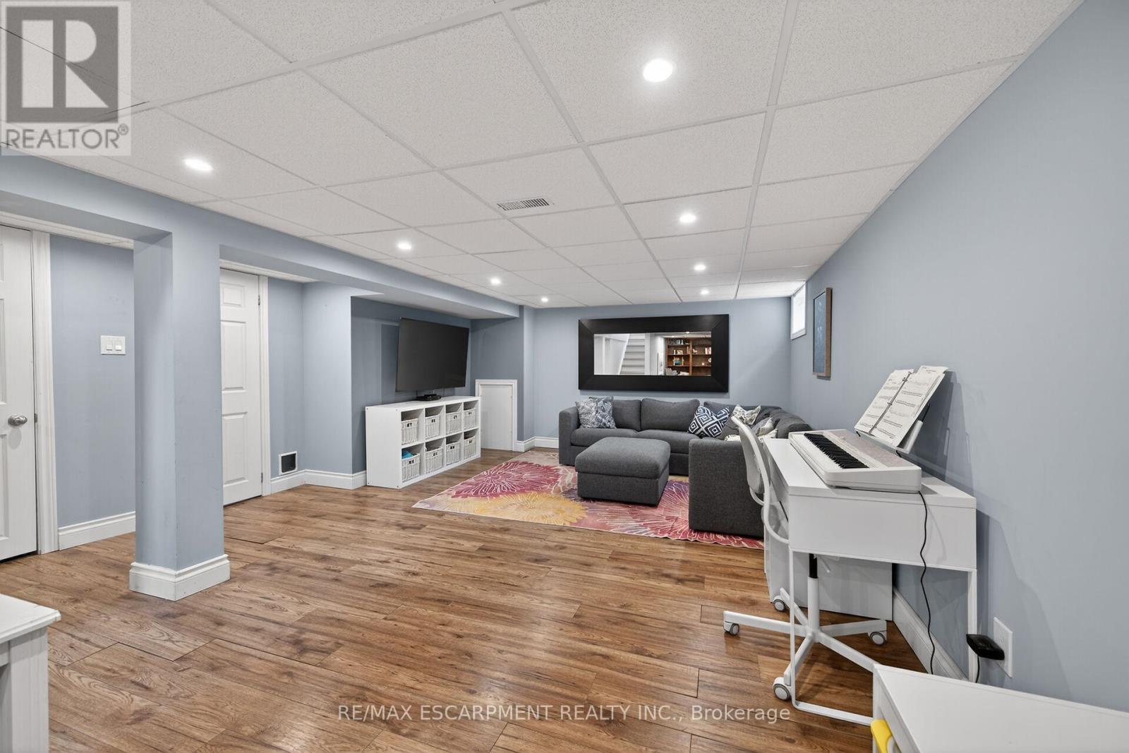 225 Bond Street, Hamilton, Ontario  L8S 3W8 - Photo 25 - X13092800