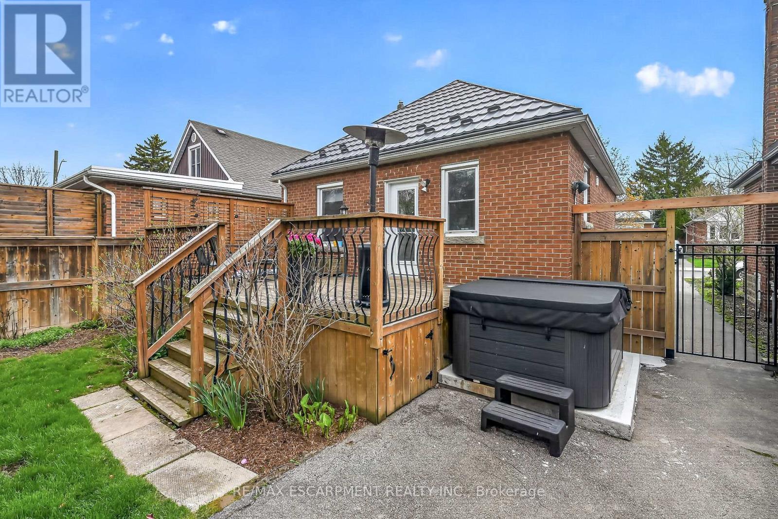 225 Bond Street, Hamilton, Ontario  L8S 3W8 - Photo 32 - X13092800