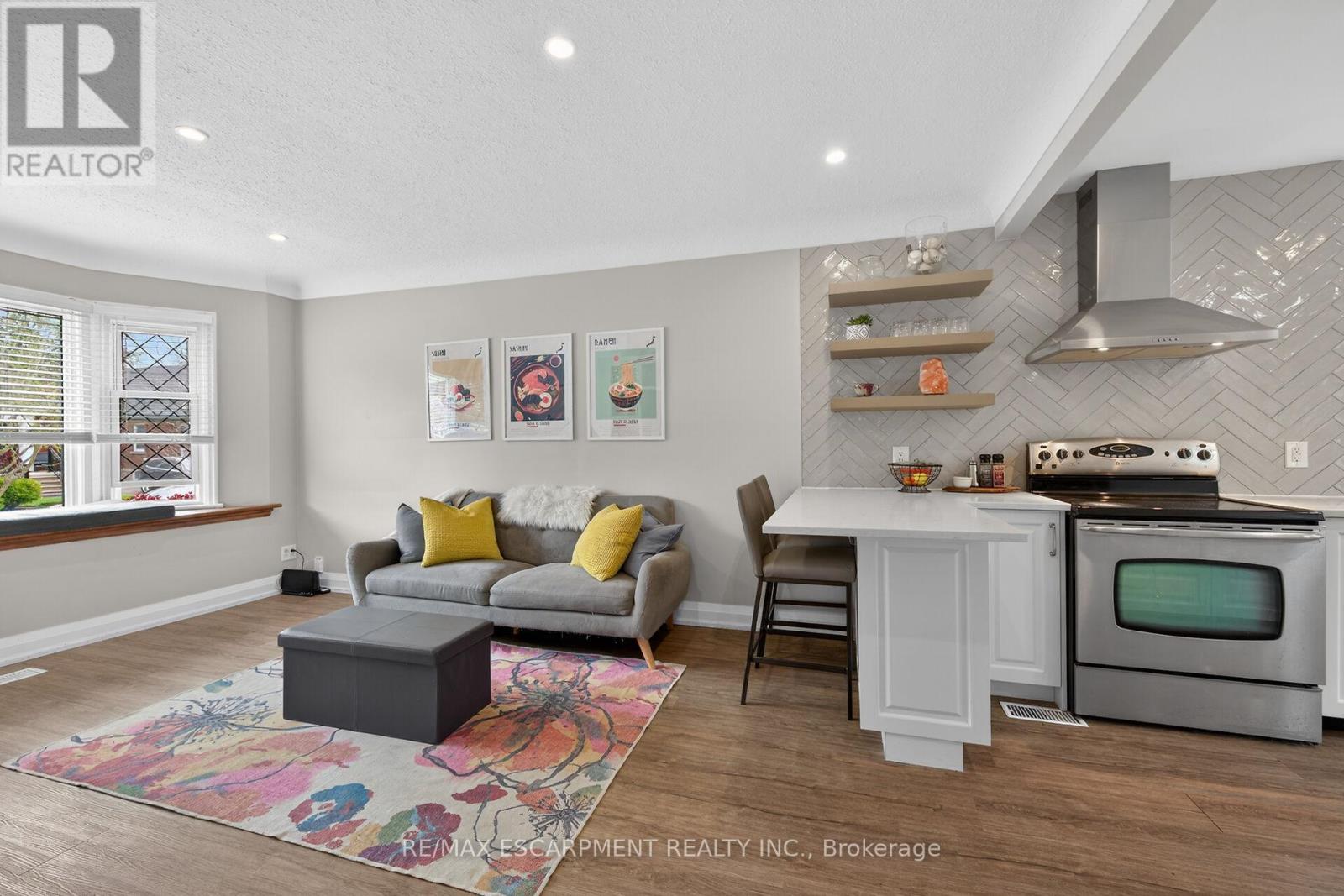 225 Bond Street, Hamilton, Ontario  L8S 3W8 - Photo 7 - X13092800