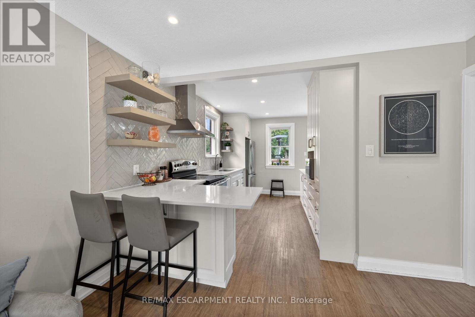 225 Bond Street, Hamilton, Ontario  L8S 3W8 - Photo 8 - X13092800
