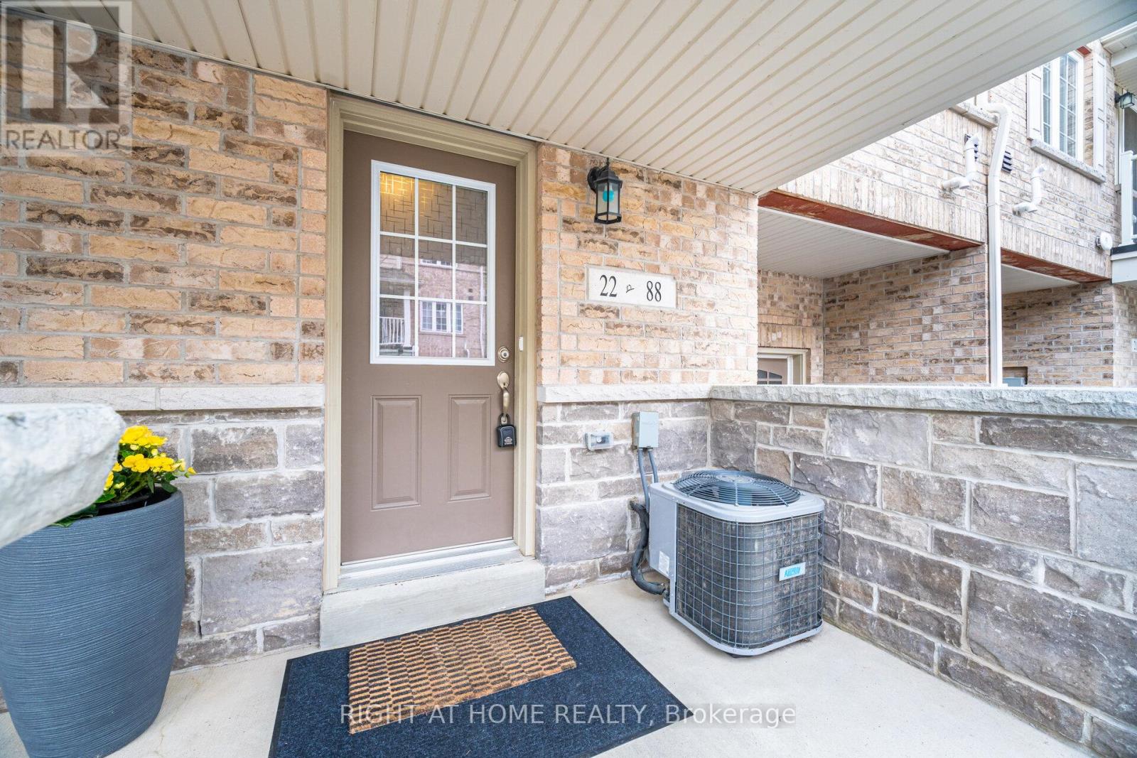 22 - 88 Decorso Drive, Guelph, Ontario  N1L 0A9 - Photo 7 - X13092864