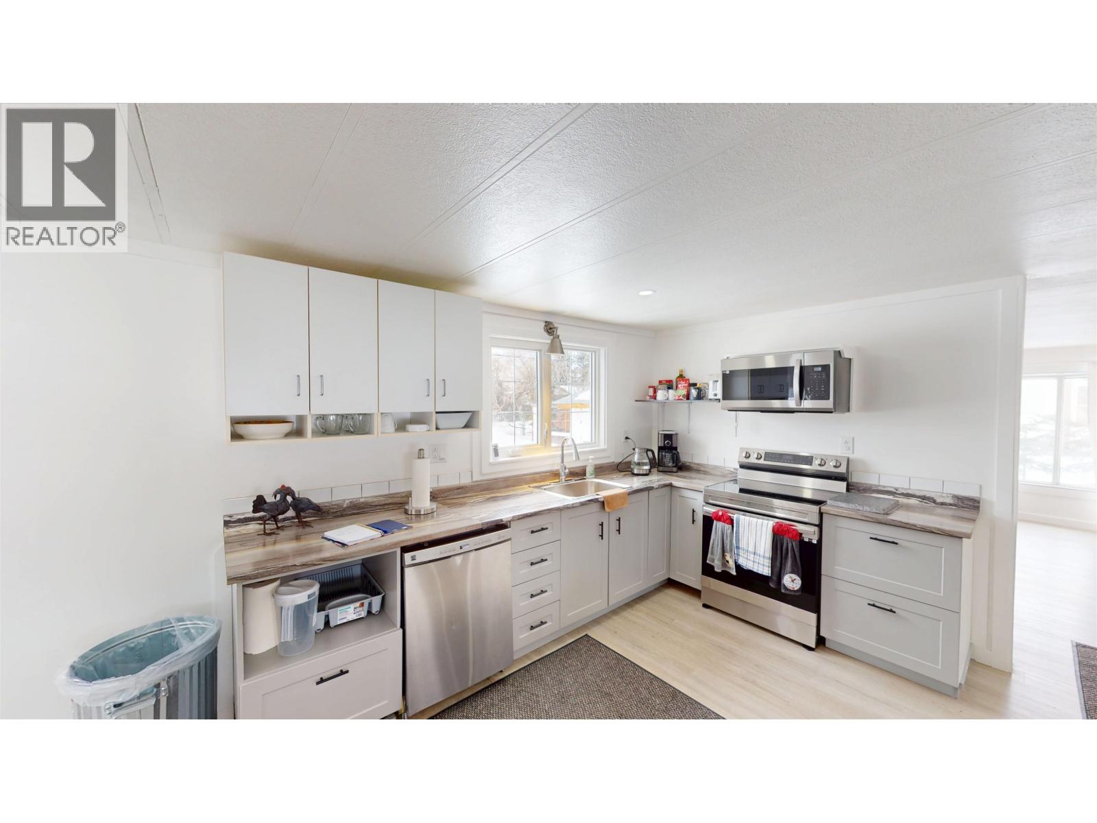 10356 99 Street, Taylor, British Columbia  V0C 2K0 - Photo 24 - R3099177