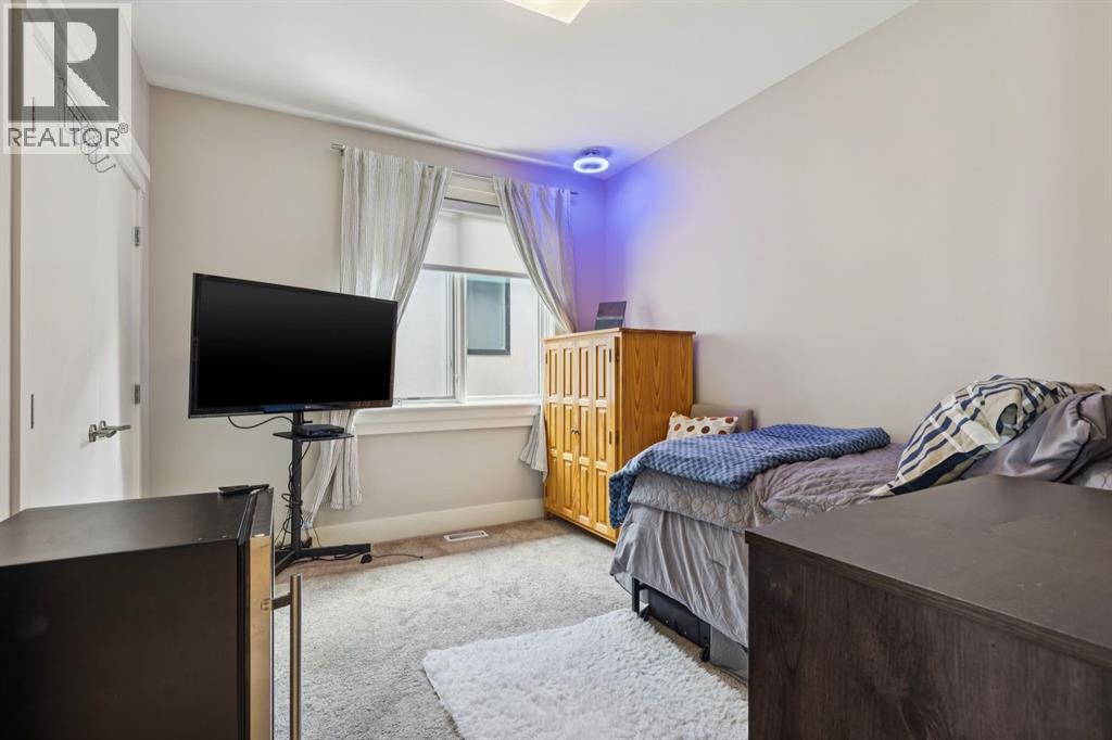 1624 Broadview Road Nw, Calgary, Alberta  T2N 3H1 - Photo 32 - A2308508
