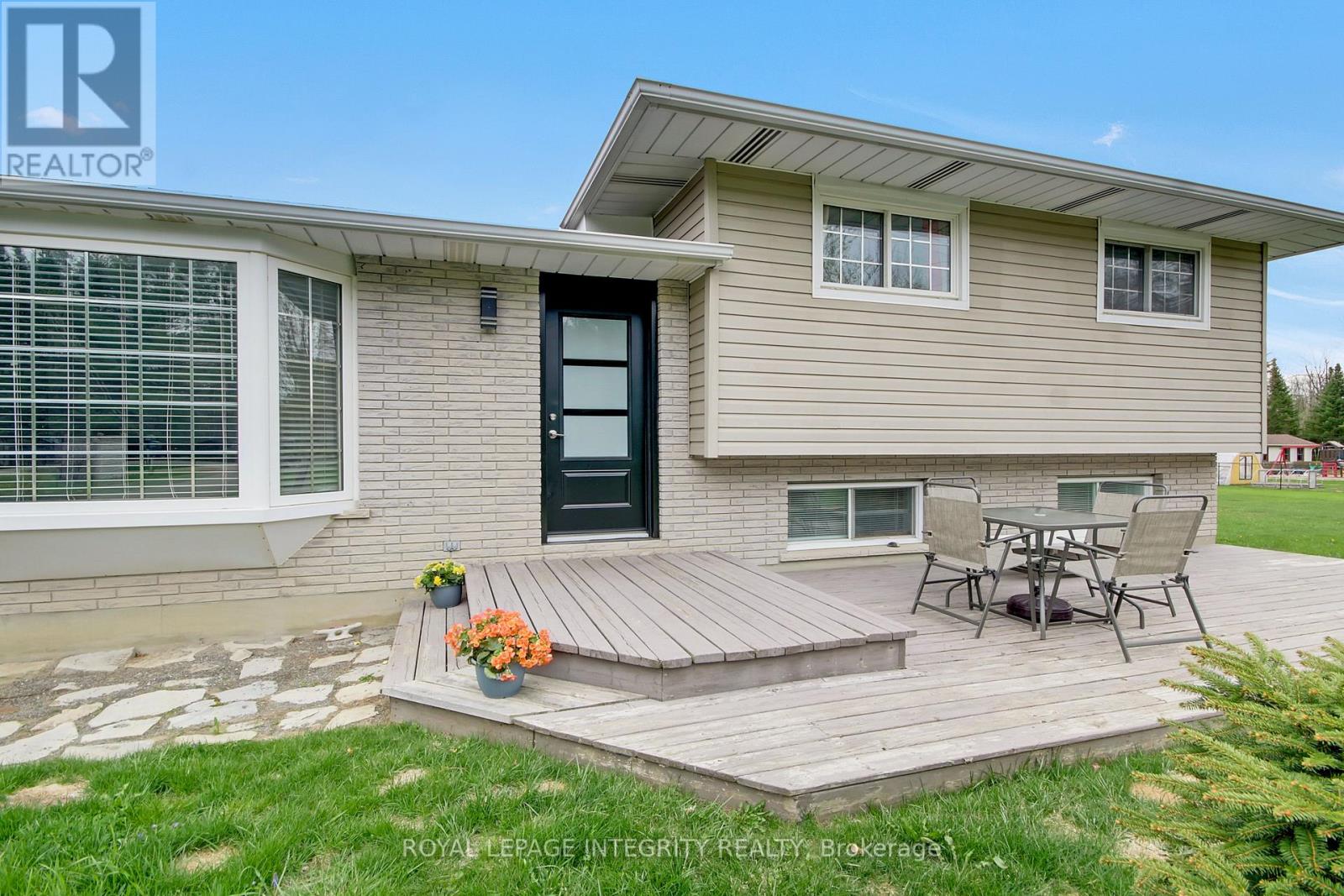 4005 Weir Road, Augusta, Ontario  K0E 1X0 - Photo 3 - X13093044