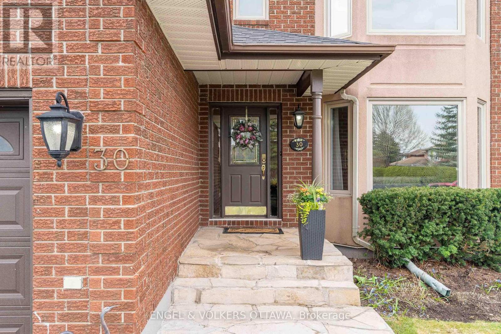30 Huntings End Avenue, Ottawa, Ontario  K2M 1R3 - Photo 2 - X13093092