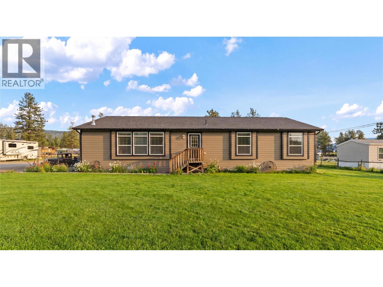 2544 Corkle Street, Merritt, British Columbia  V0K 1Y0 - Photo 1 - 10386354