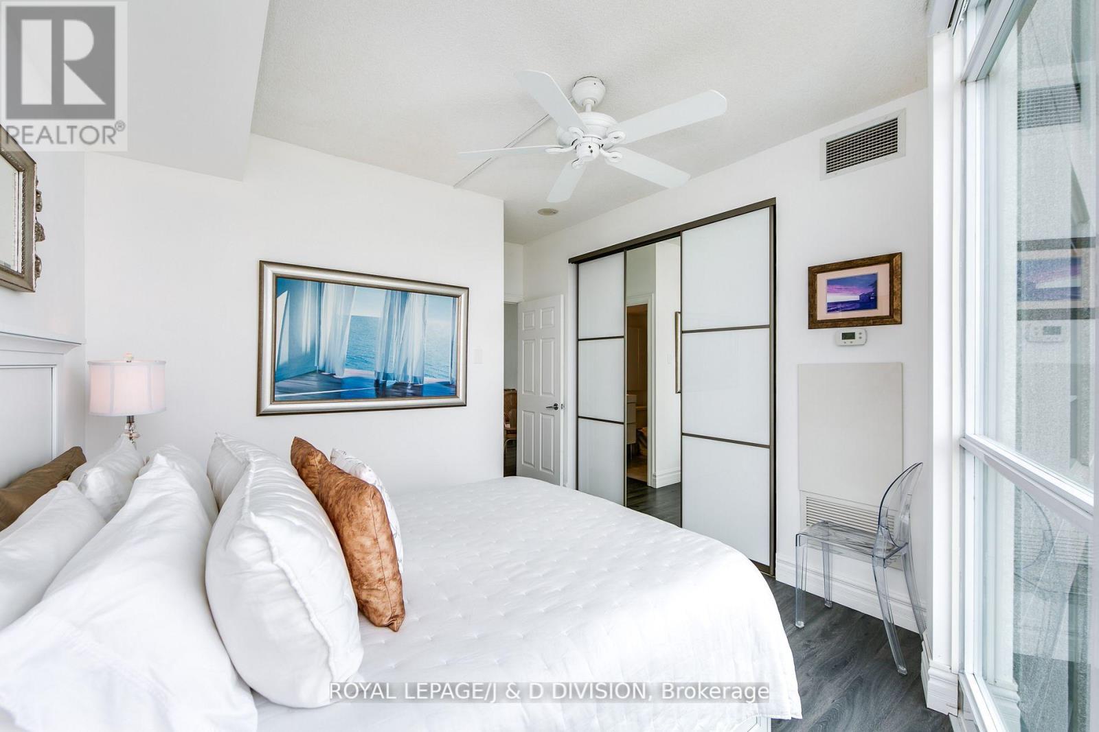 3509 - 219 Fort York Boulevard, Toronto, Ontario  M5V 1B1 - Photo 11 - C13093070