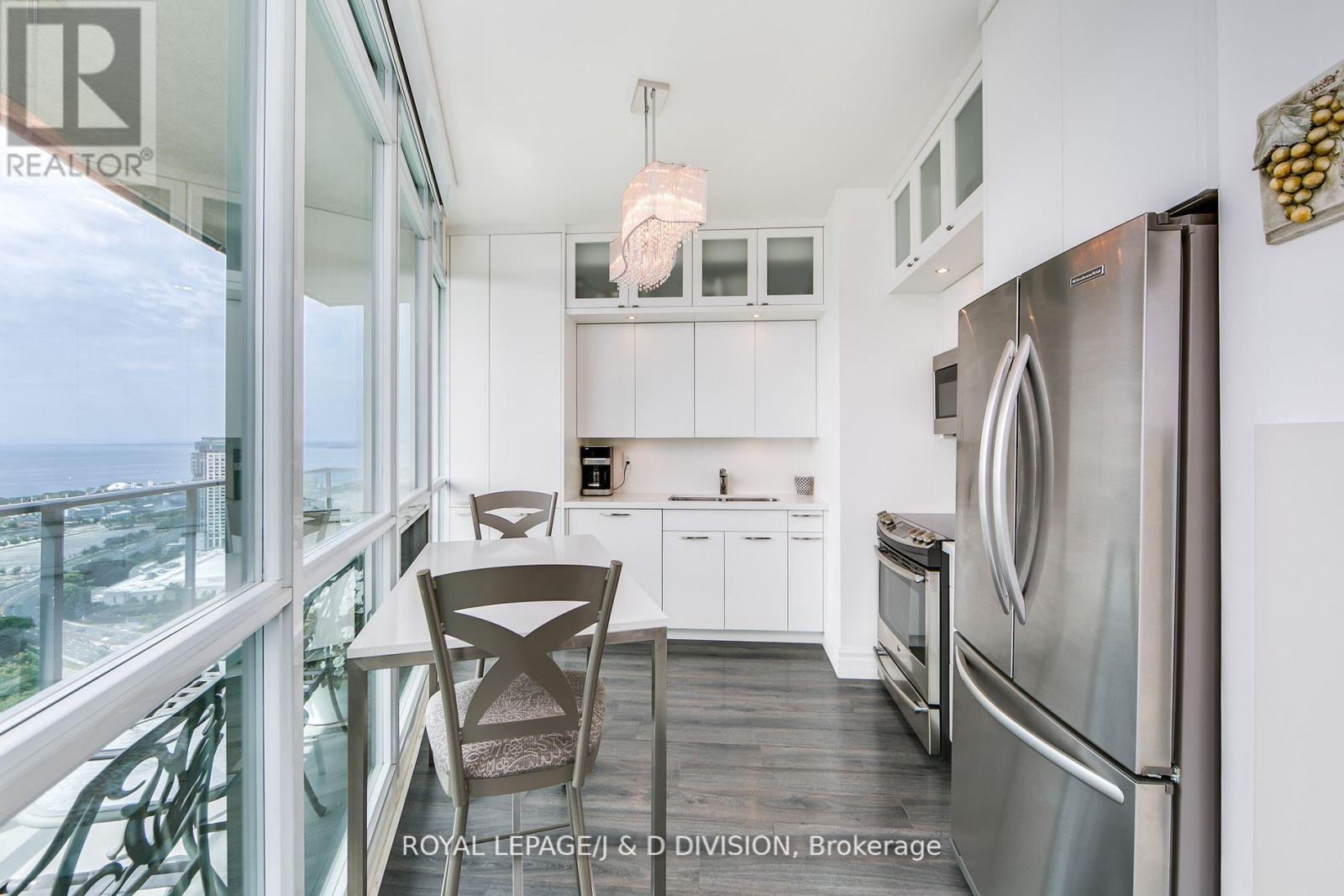 3509 - 219 Fort York Boulevard, Toronto, Ontario  M5V 1B1 - Photo 13 - C13093070
