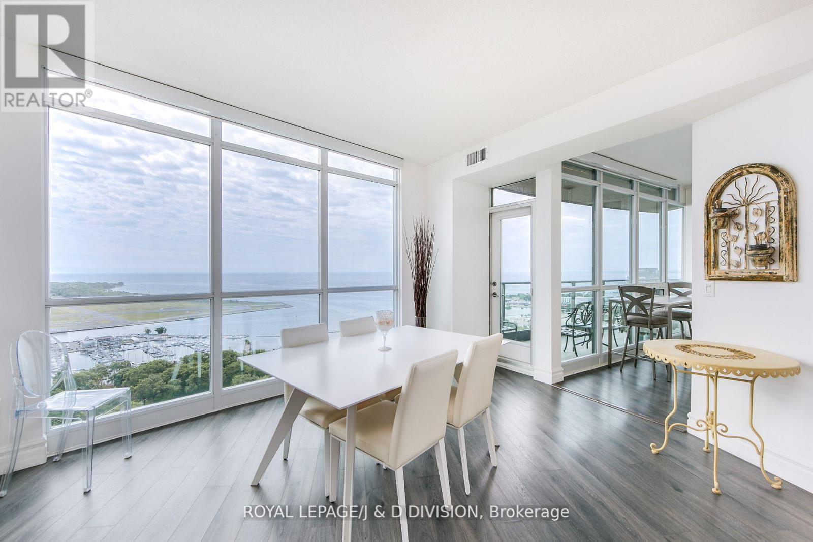 3509 - 219 Fort York Boulevard, Toronto, Ontario  M5V 1B1 - Photo 4 - C13093070