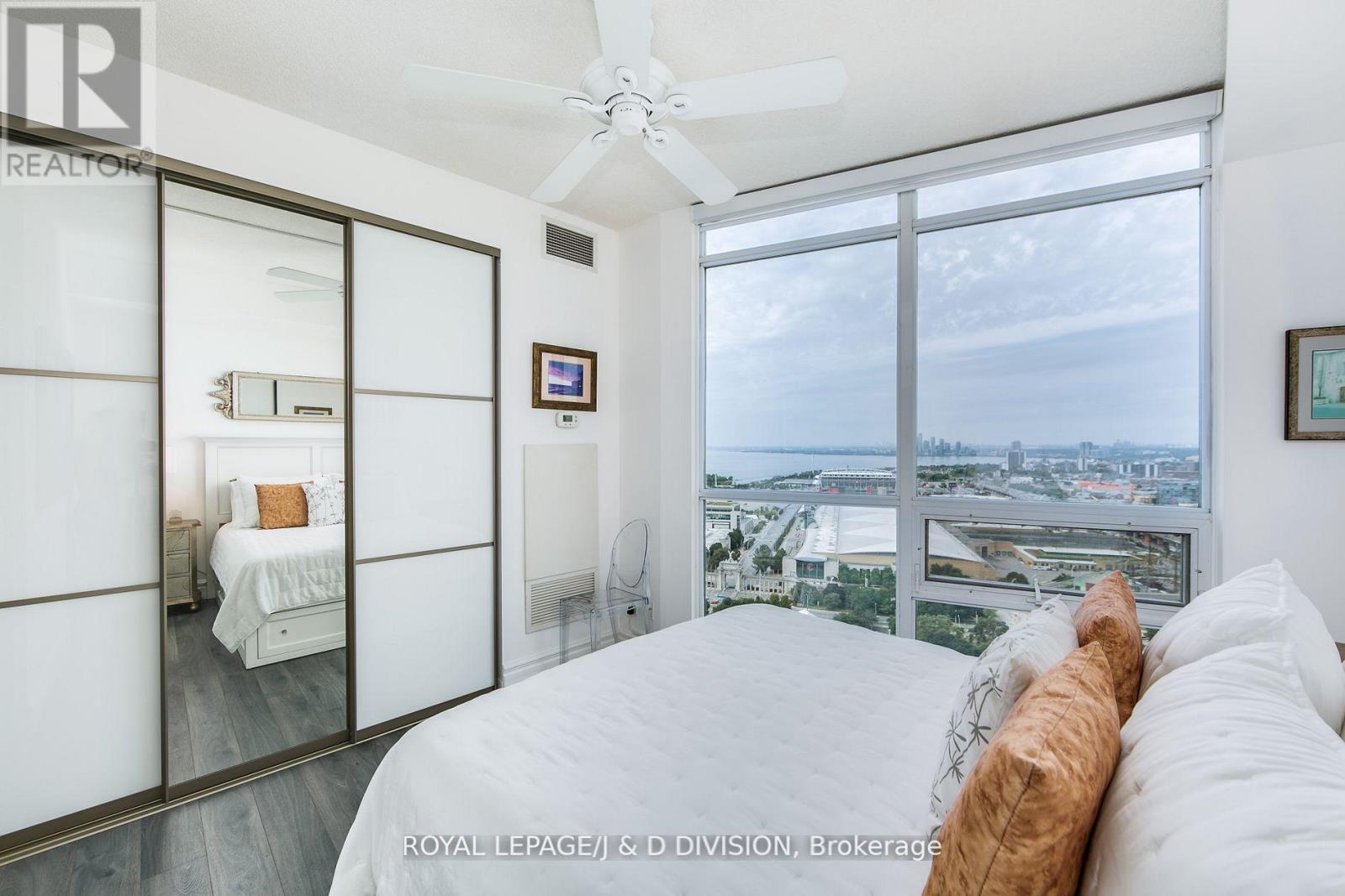 3509 - 219 Fort York Boulevard, Toronto, Ontario  M5V 1B1 - Photo 9 - C13093070