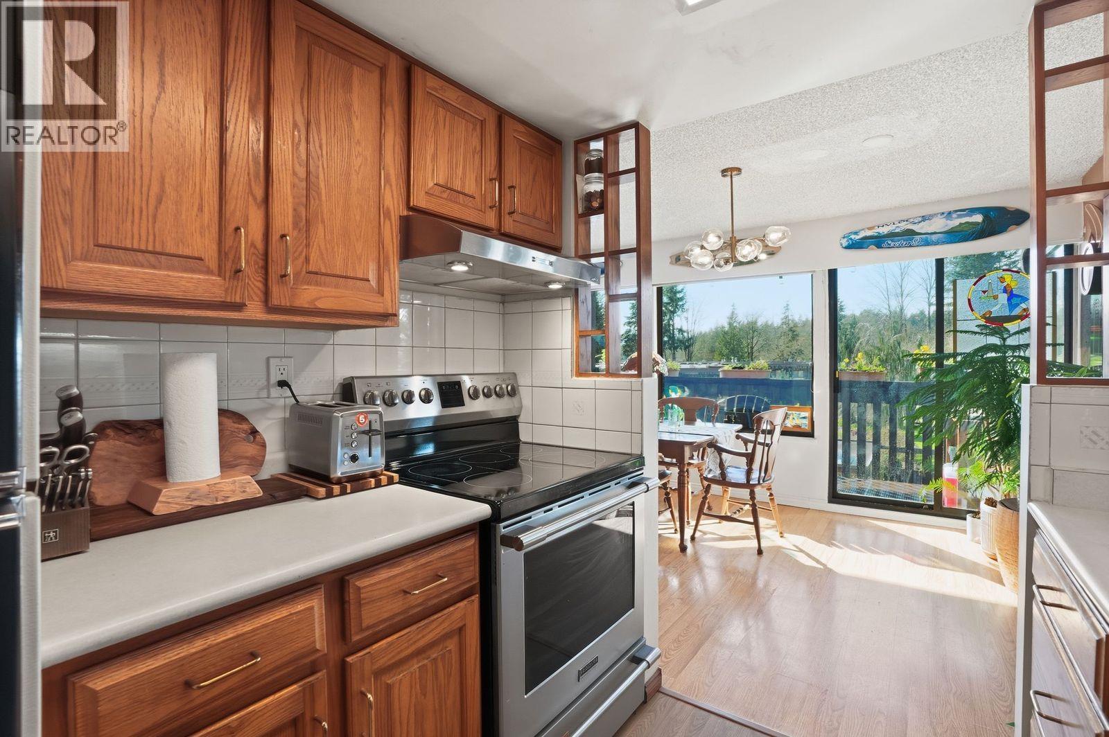1021 Old Lillooet Road, North Vancouver, British Columbia  V7J 3H6 - Photo 14 - R3120429