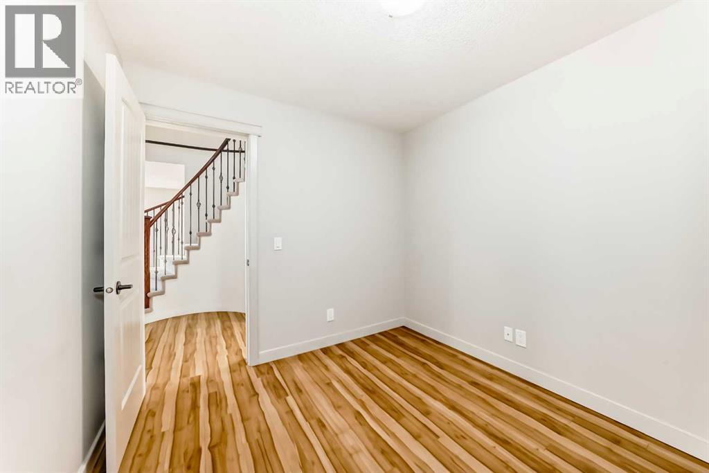 1156 Sherwood Boulevard Nw, Calgary, Alberta  T3R 1P3 - Photo 23 - A2280119
