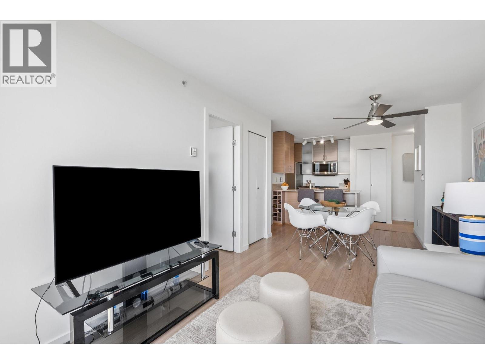 2809 928 Homer Street, Vancouver, British Columbia  V6B 1T7 - Photo 11 - R3120476