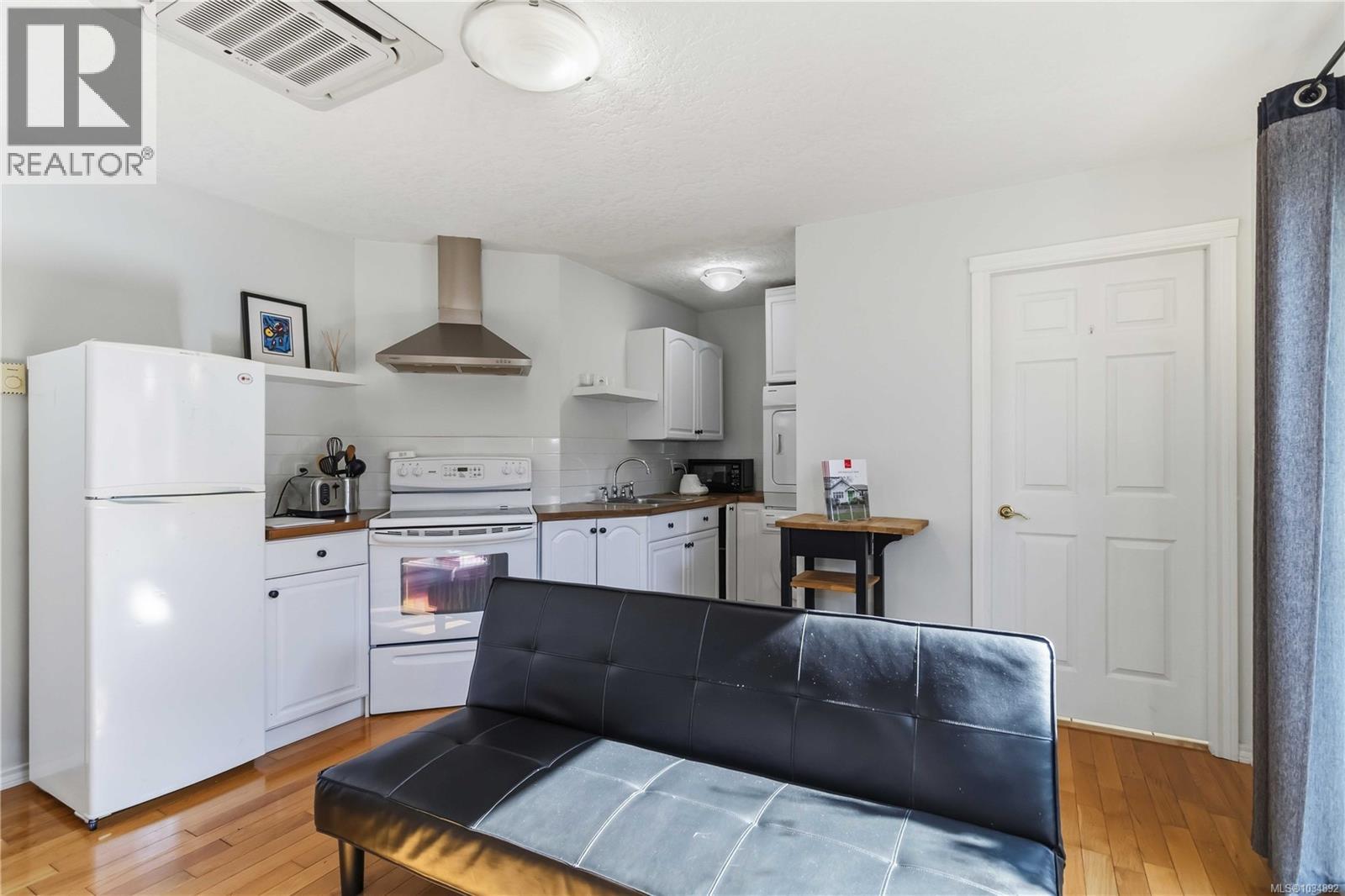 2508 Shakespeare St, Victoria, British Columbia  V8R 4G5 - Photo 24 - 1034892