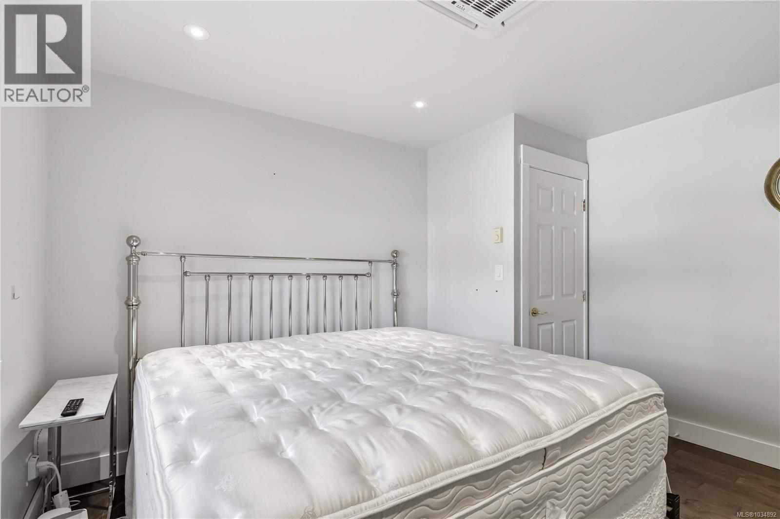 2508 Shakespeare St, Victoria, British Columbia  V8R 4G5 - Photo 20 - 1034892
