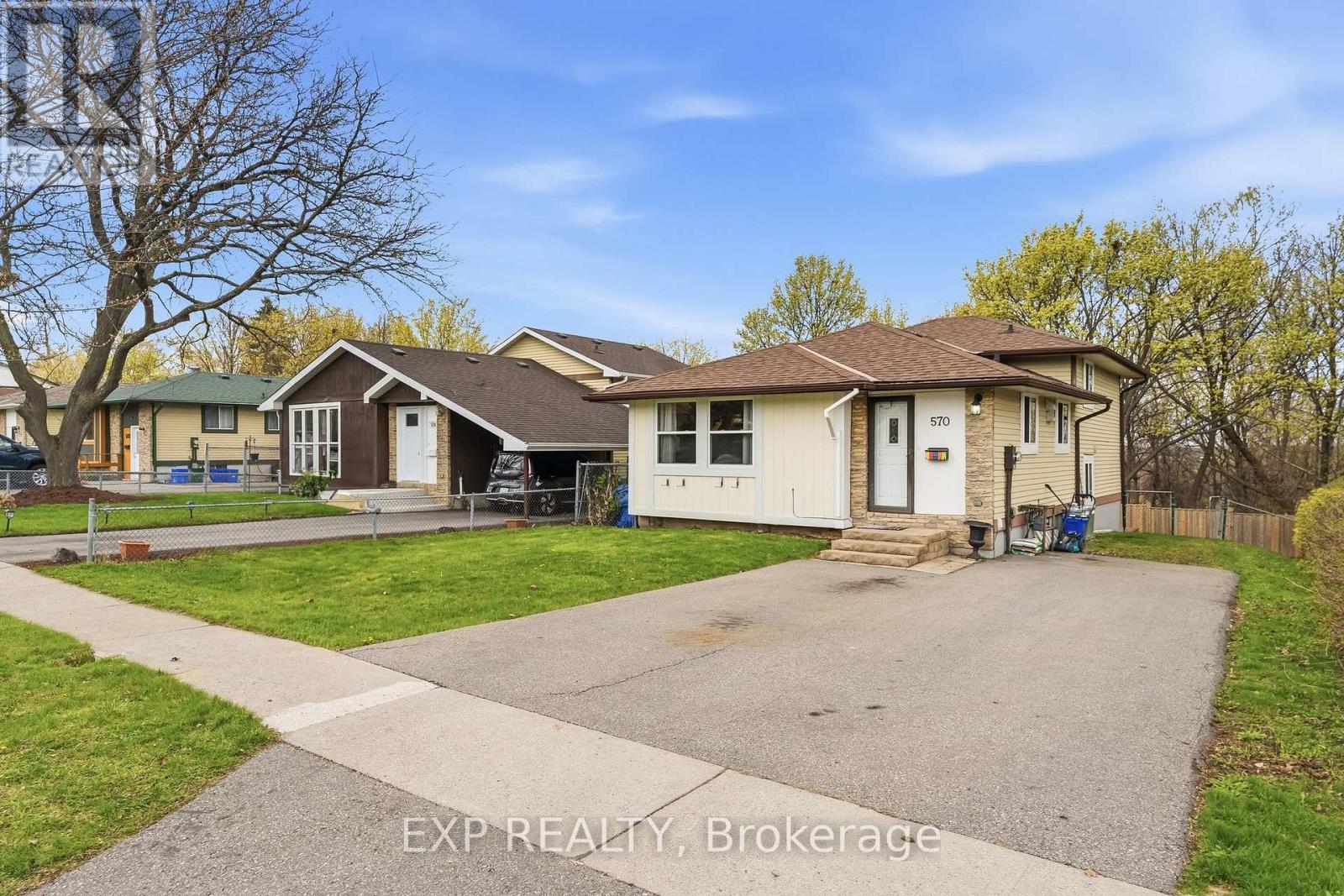 570 Annandale Street, Oshawa, Ontario  L1H 7S7 - Photo 1 - E13093100