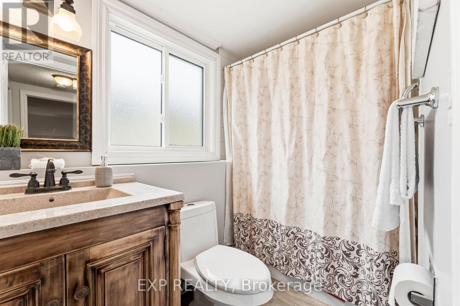 570 Annandale Street, Oshawa, Ontario  L1H 7S7 - Photo 25 - E13093100