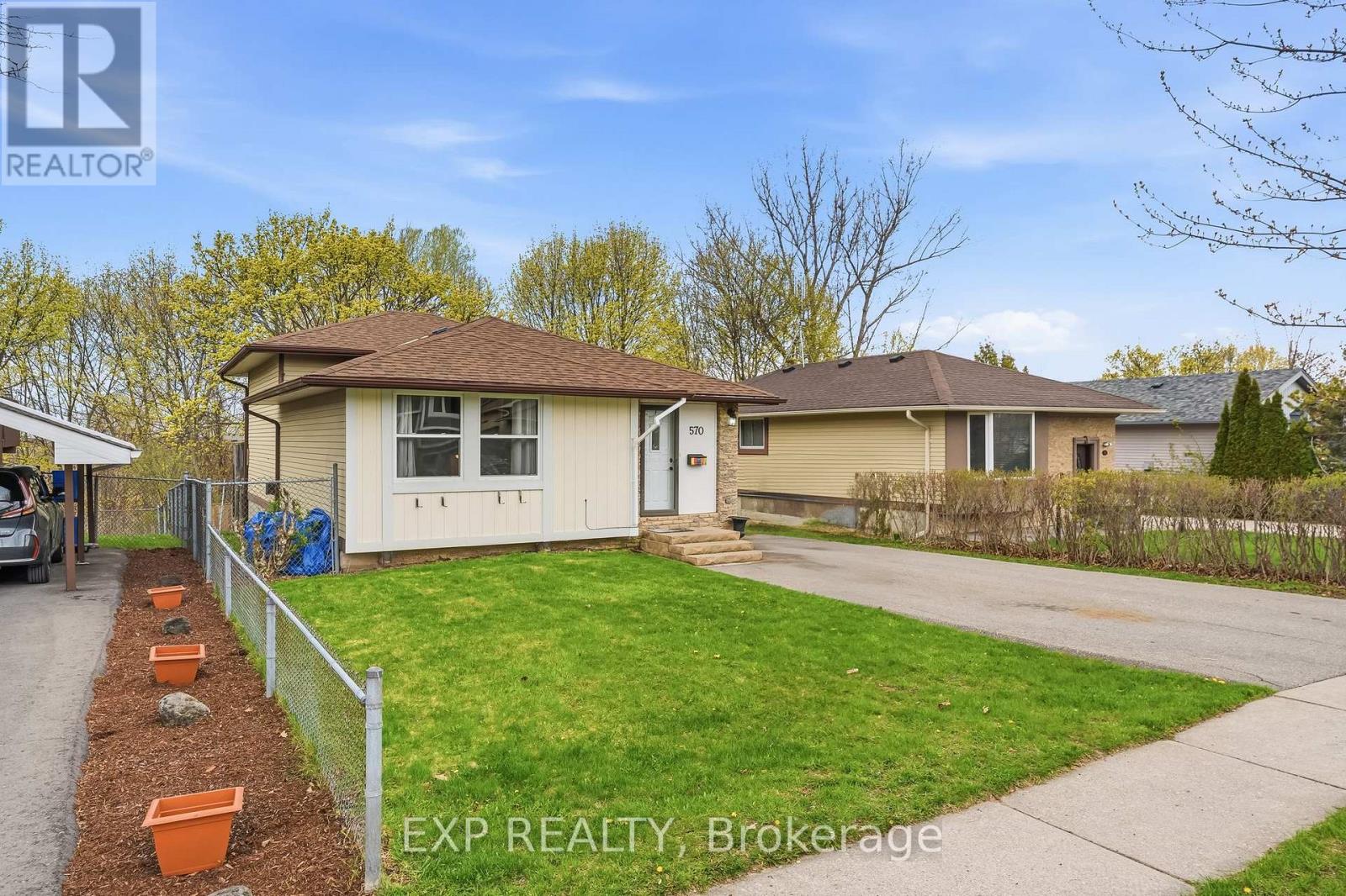 570 Annandale Street, Oshawa, Ontario  L1H 7S7 - Photo 3 - E13093100