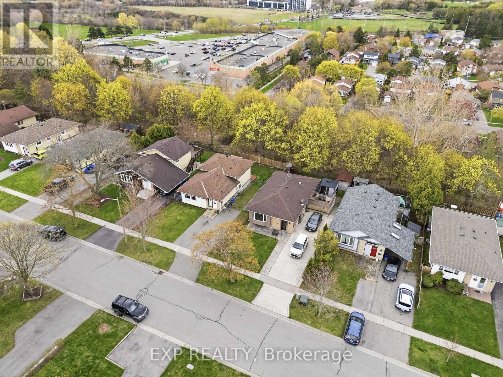 570 Annandale Street, Oshawa, Ontario  L1H 7S7 - Photo 7 - E13093100
