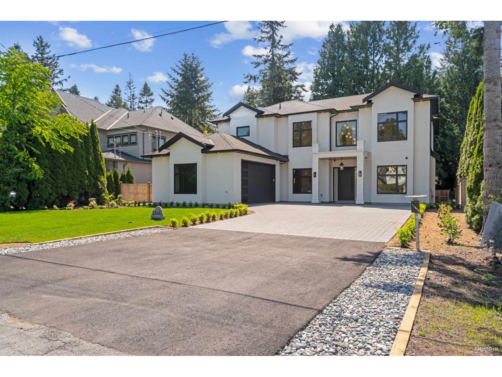 13030 15 AVENUE, Surrey, British Columbia