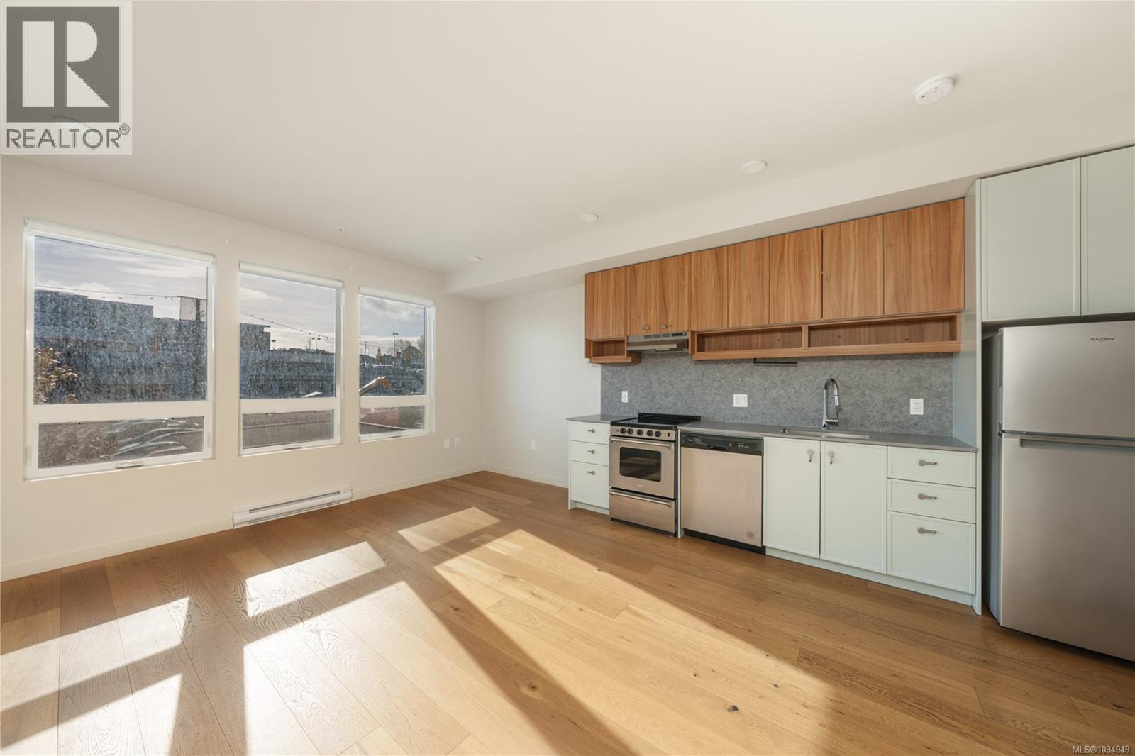 210 629 Speed Ave, Victoria, British Columbia  V8Z 1A5 - Photo 6 - 1034949