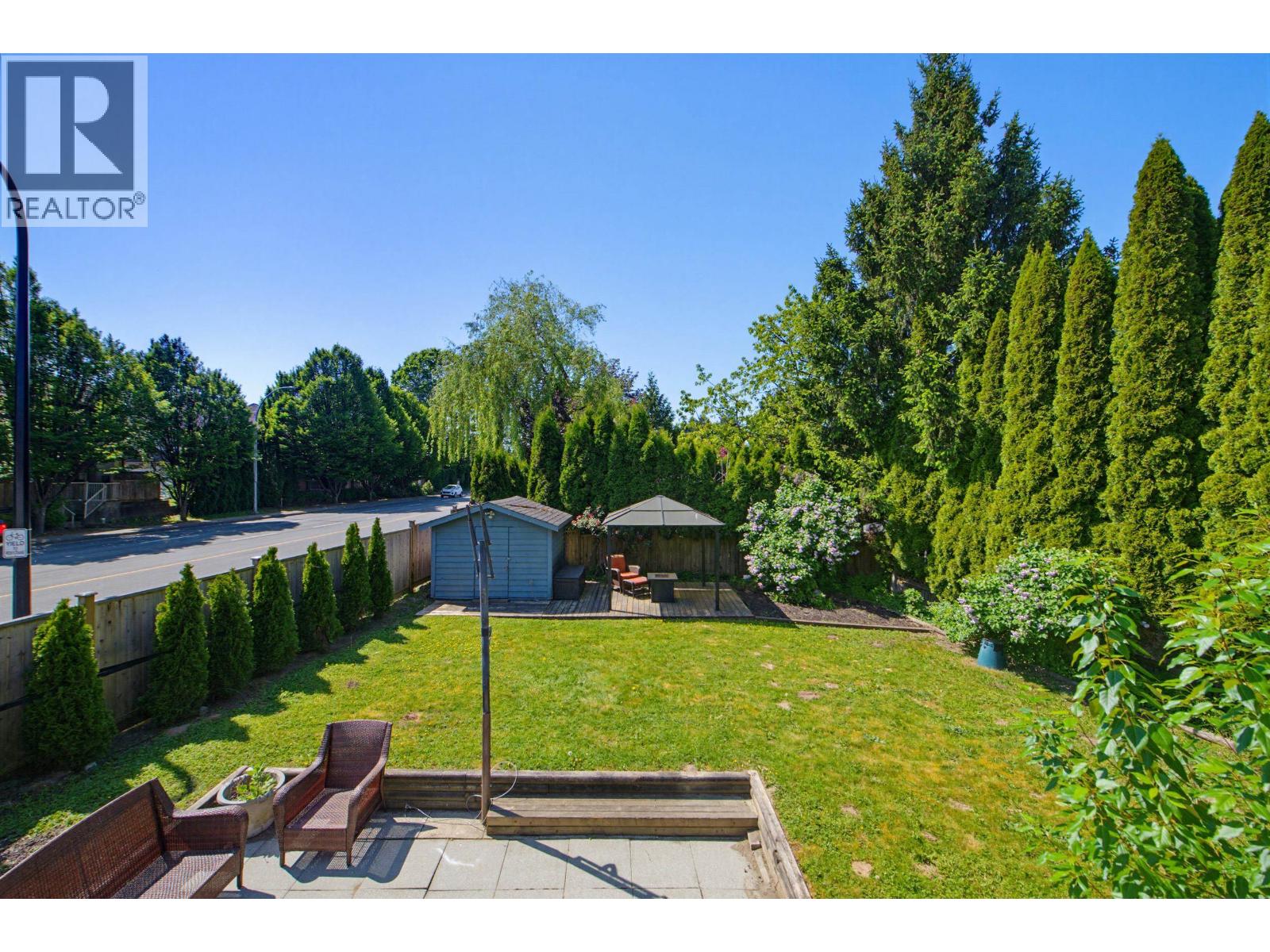 12477 230 Street, Maple Ridge, British Columbia  V2X 0X2 - Photo 2 - R3120354