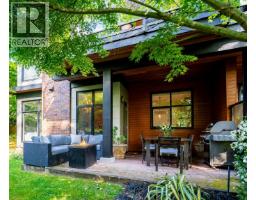 112 262 SALTER STREET, New Westminster, British Columbia