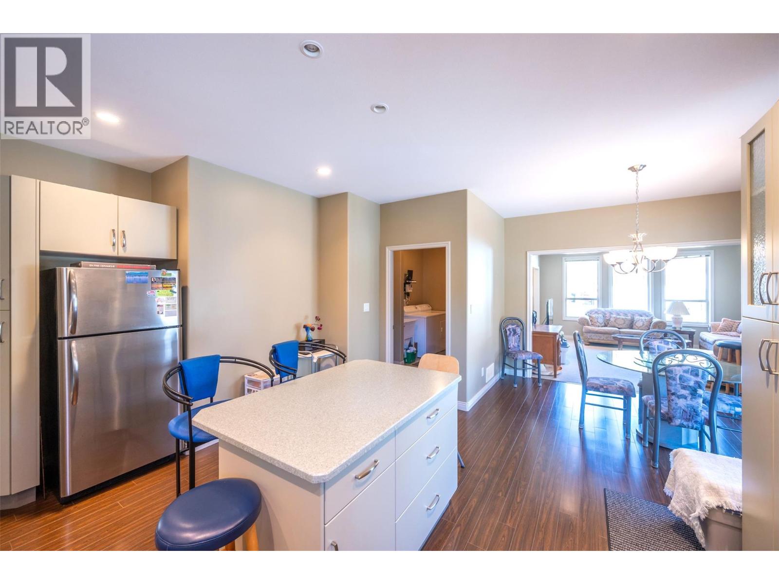 6679 Oxbow Crescent, Oliver, British Columbia  V0H 1T4 - Photo 6 - 10374718