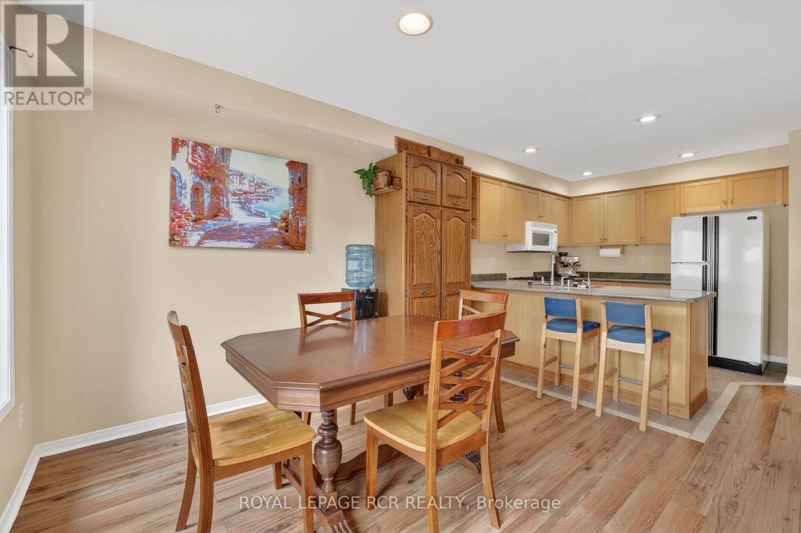 15 Dominion Gardens Drive, Halton Hills, Ontario  L7G 6A9 - Photo 9 - W13091504