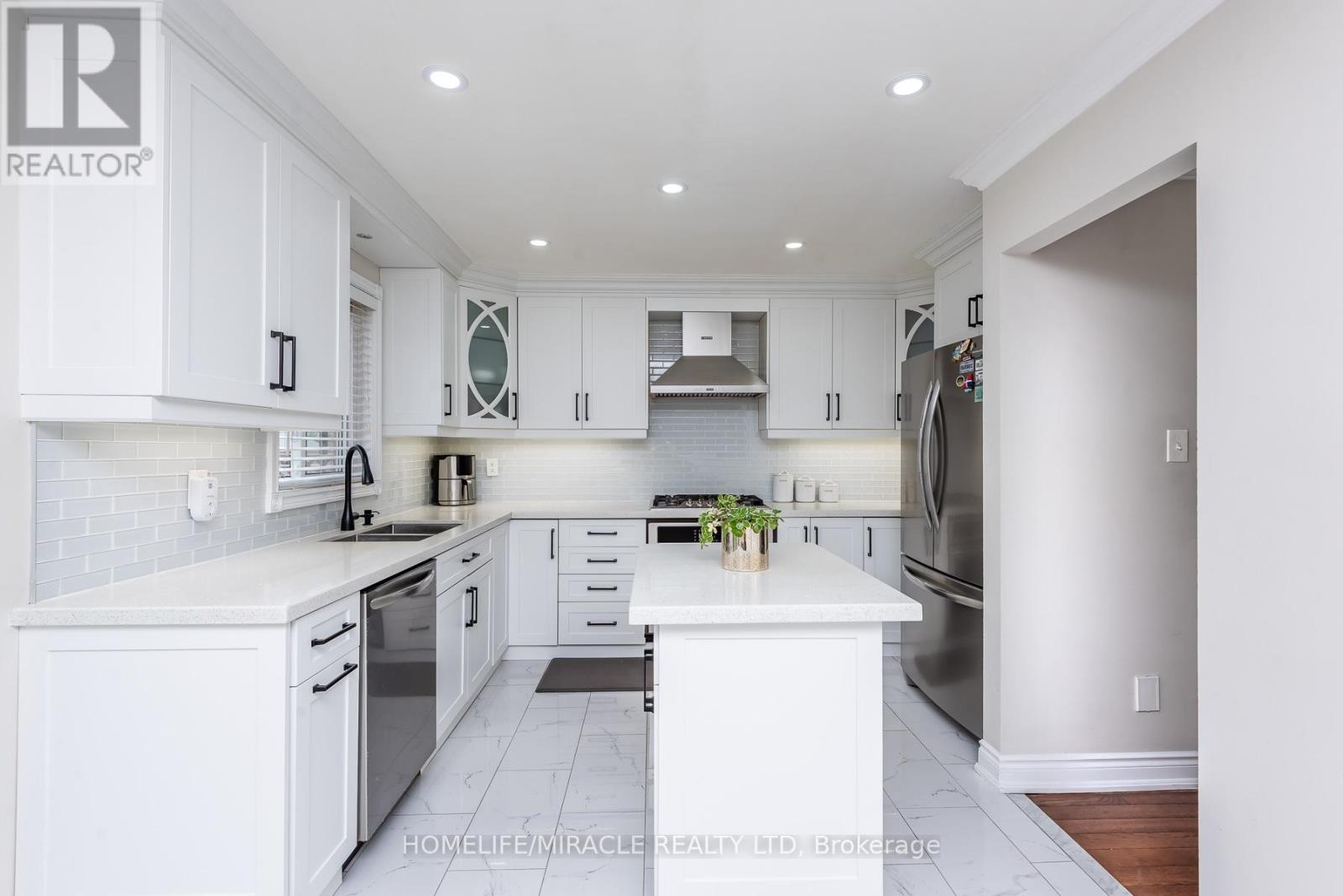 5457 Heritage Hills Boulevard, Mississauga, Ontario  L5R 2H4 - Photo 15 - W13092752
