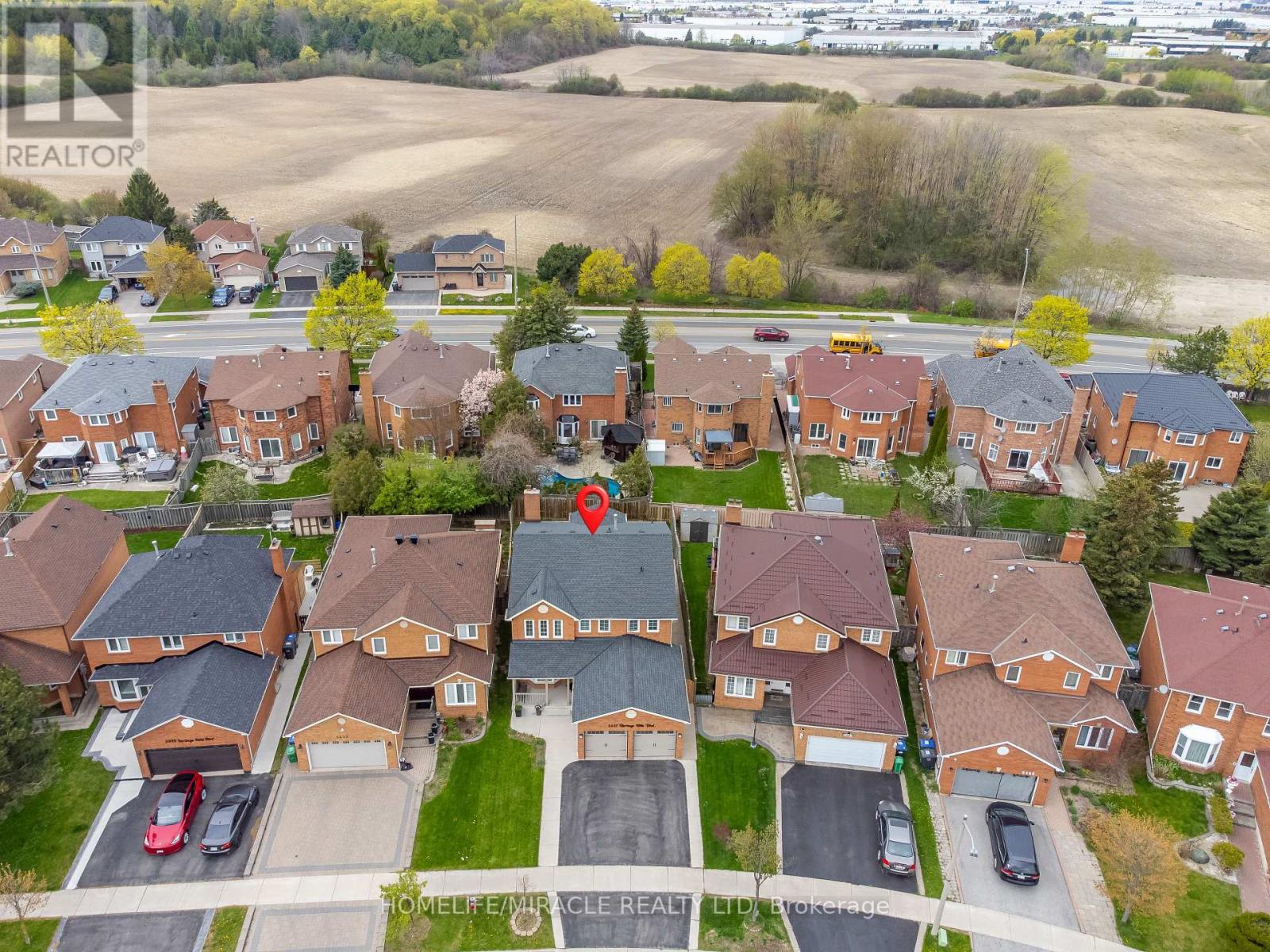 5457 Heritage Hills Boulevard, Mississauga, Ontario  L5R 2H4 - Photo 43 - W13092752