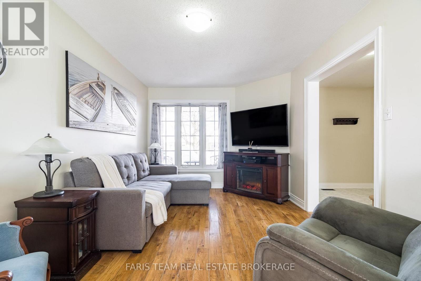 14 Nightingale Crescent, Barrie (Painswick South), Ontario  L4N 8A3 - Photo 17 - S13093032